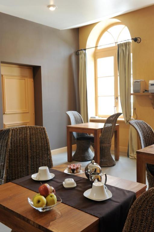 Logis De Nantas Bed and Breakfast Saint-Jean-Bonnefonds Eksteriør billede